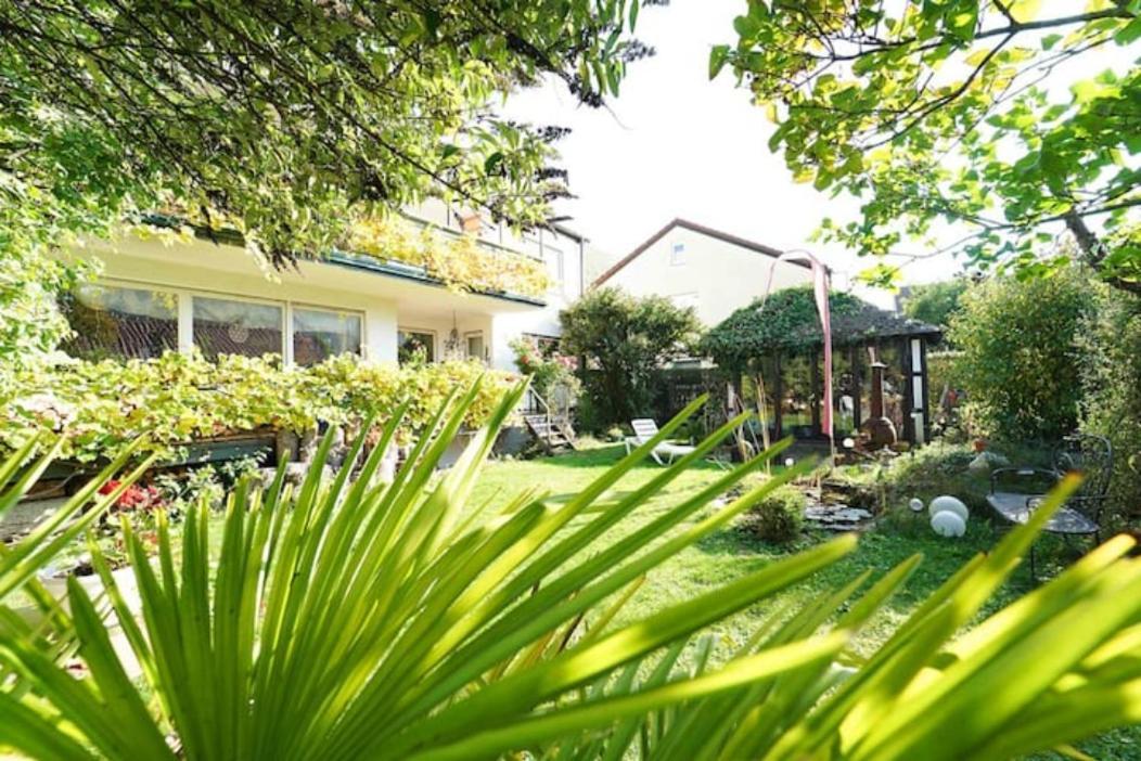 Freundliche Ferienwohnung Bad Urach Exterior foto